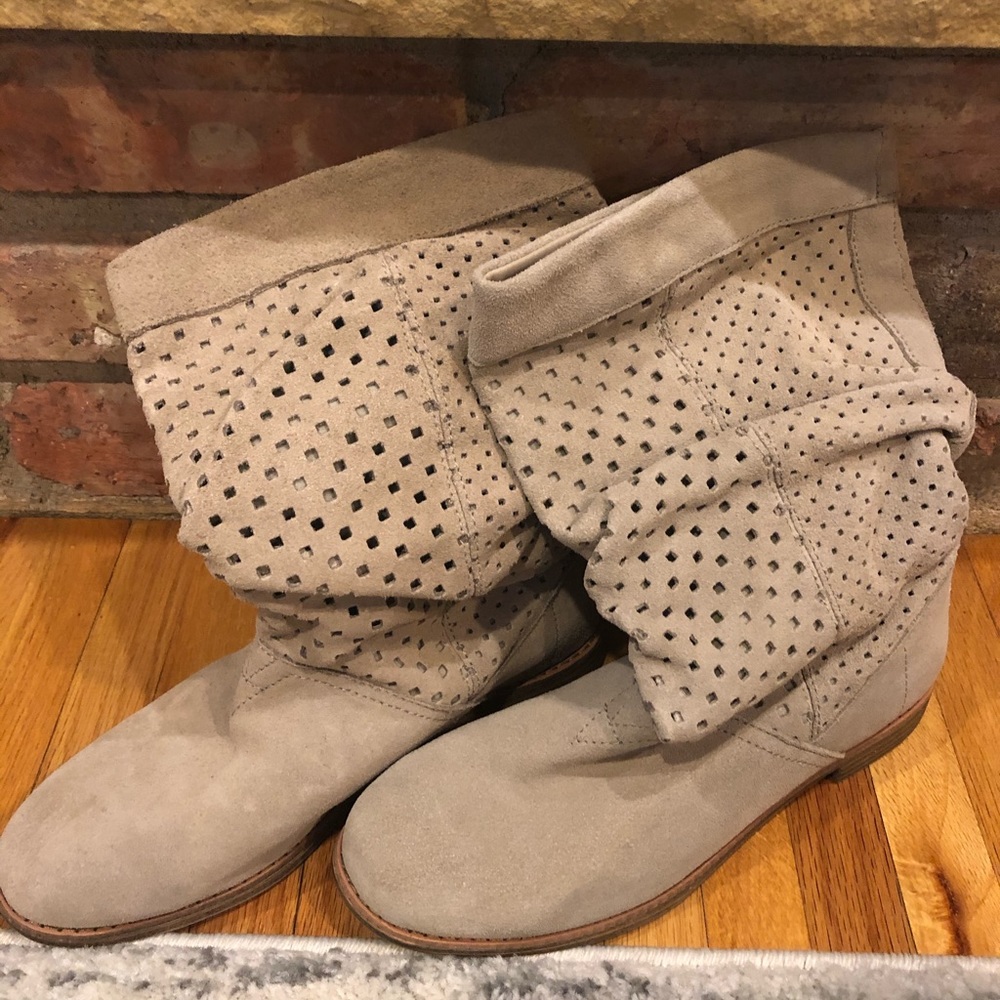 Toms slouchy boots Brand New!!